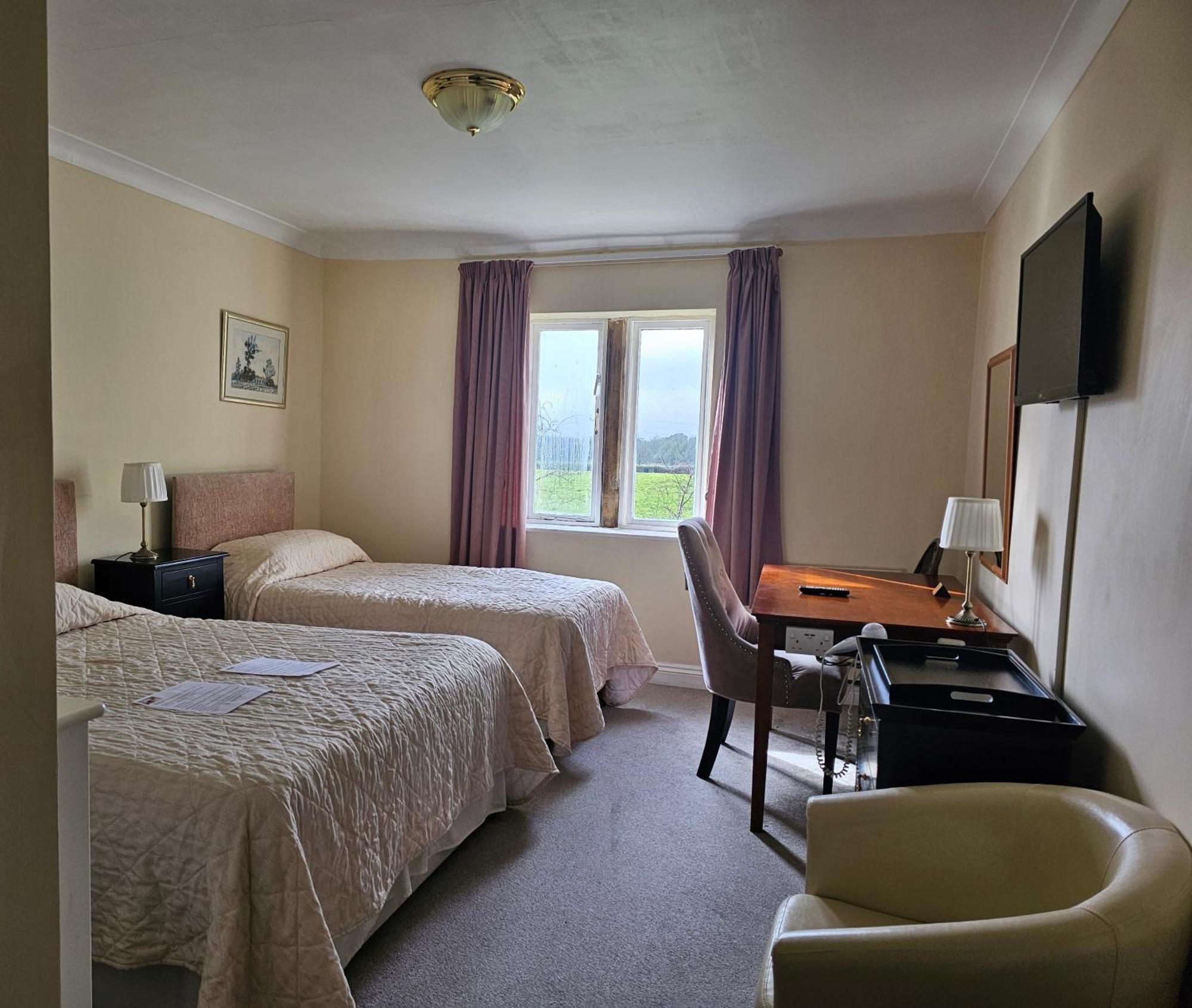Schoolhouse Restaurant And Hotel Swindon Dış mekan fotoğraf